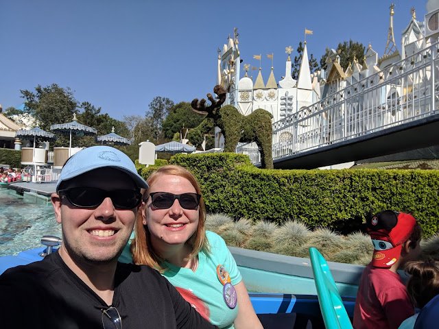 Disneyland-small-world